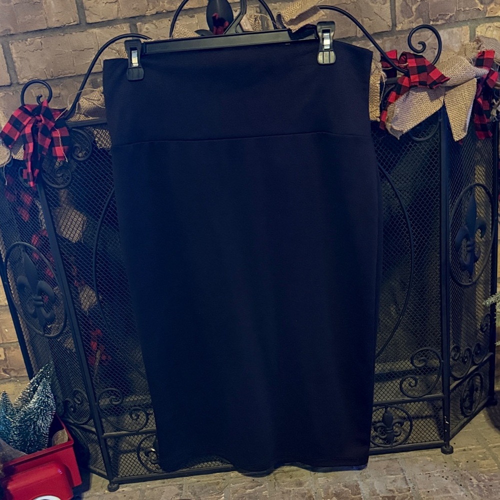 Elegant Dark Brown Pencil Skirt